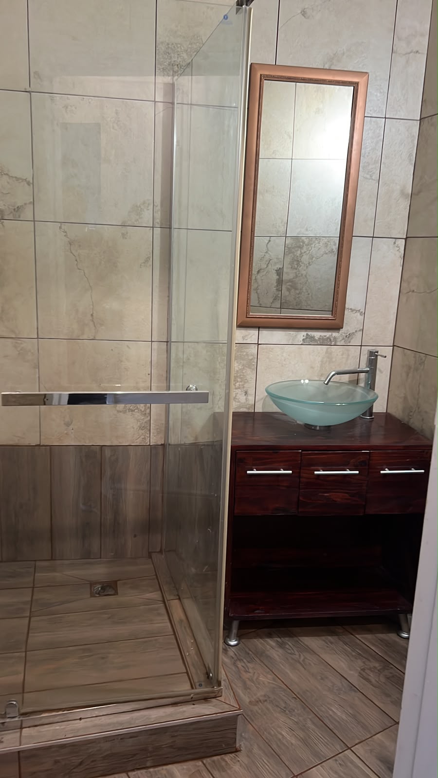 1 Bedroom Property for Sale in Vredehoek Western Cape